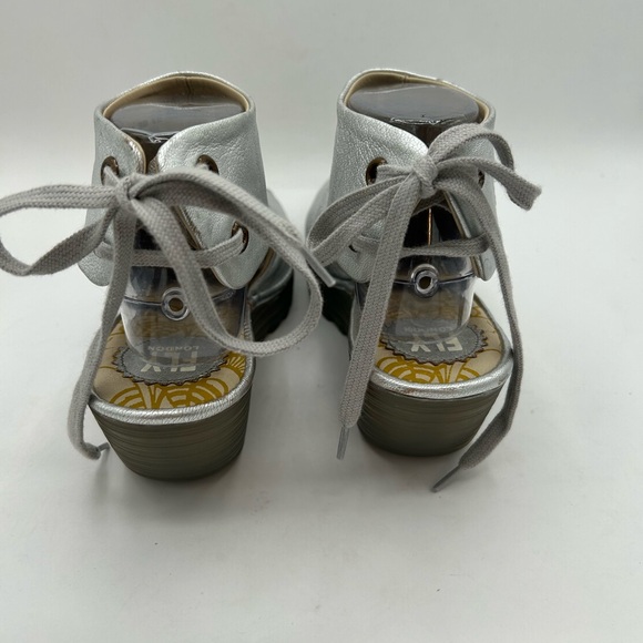 Fly Loundon Womens Yuzu800fly Open Toe Metallic Silver Platform Wedge Sandals - Picture 7 of 12
